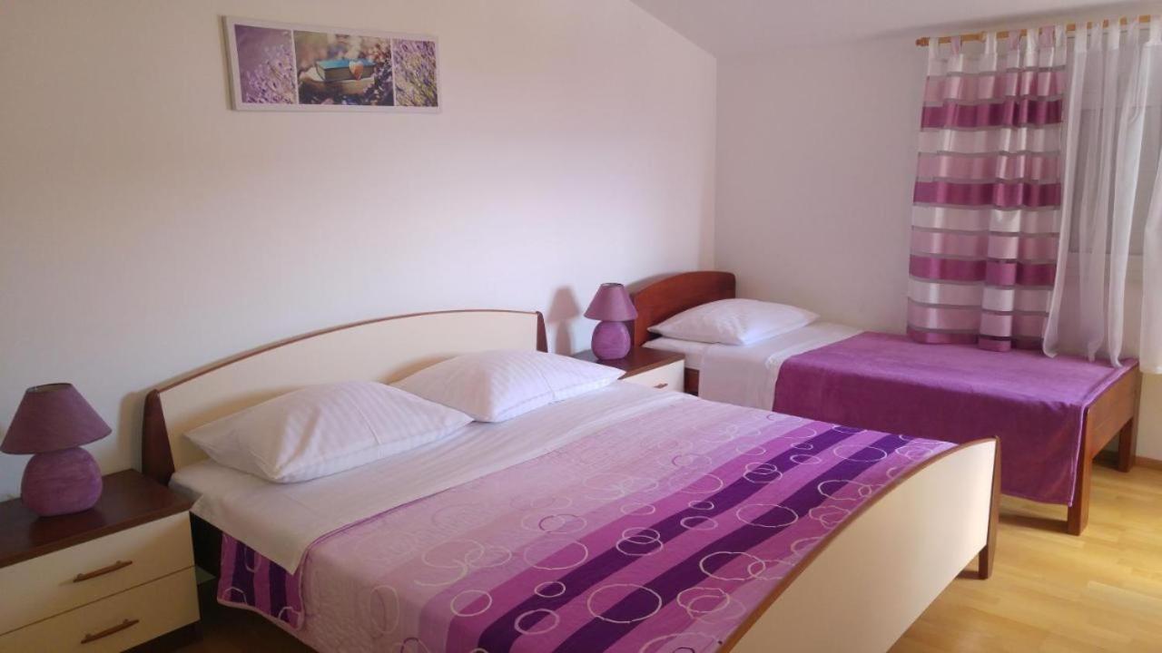 Apartments Tonci And Iris Primošten Kültér fotó